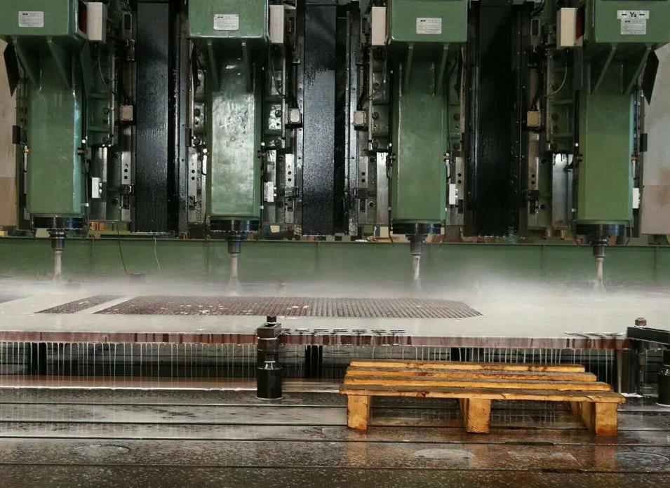 设备喷漆翻新是旧设备高技术维护的标准化